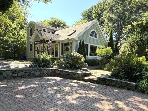 (undisclosed Address), Jamestown, RI 02835