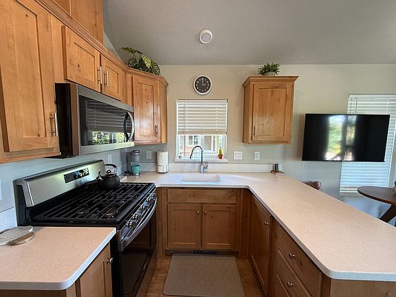 4th image of 3851 Vacation Village Dr Unit 511