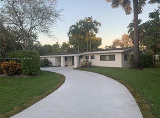 12201 SW 68th Ct, Pinecrest, FL 33156