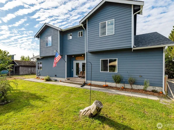3696 Legg Road, Bow, WA 98232