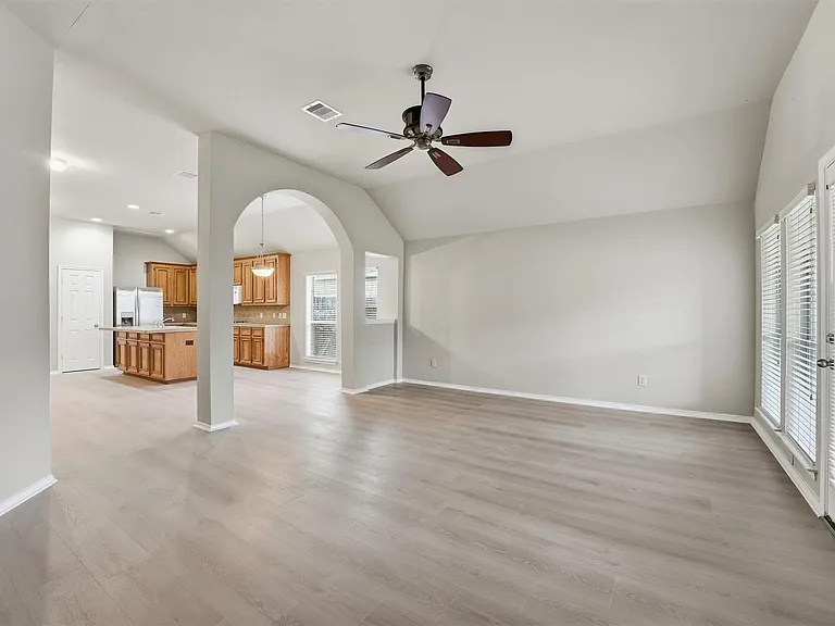 20931 Hamlet Ridge Ln — Photo 12