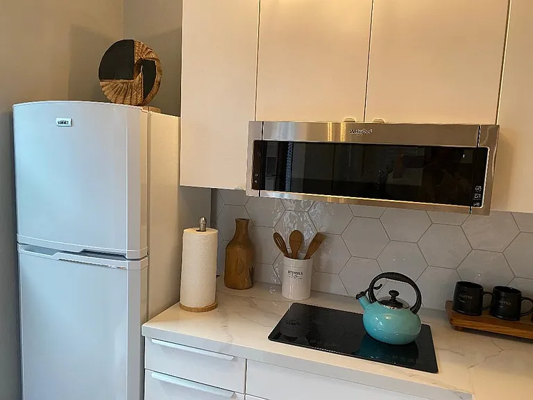 36th Pl — Photo 8