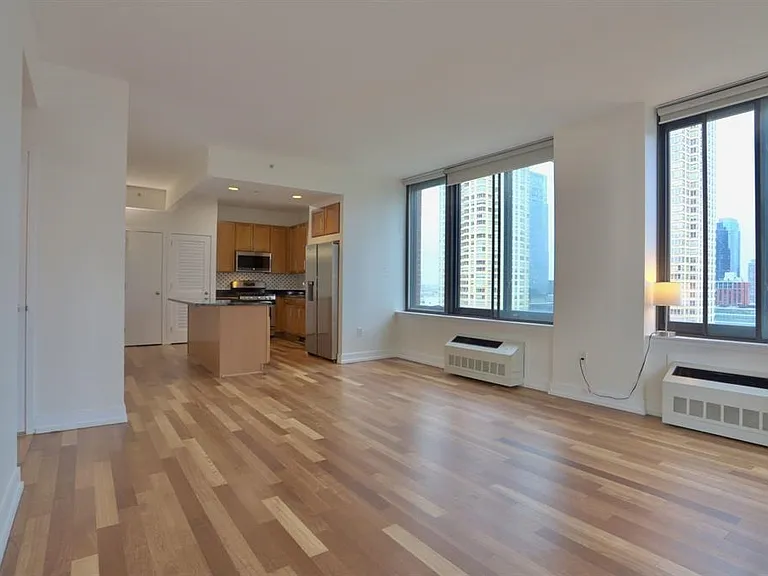 389 Washington St #20A — Photo 13
