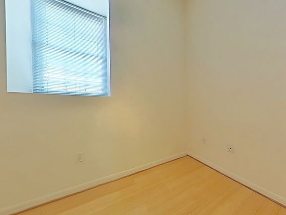 4th image of 1101 W Marshall St APT 217