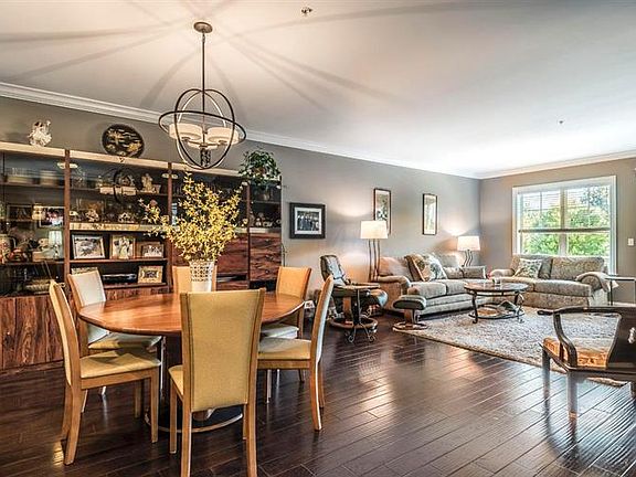5th image of 5735 Newbank Cir APT 200