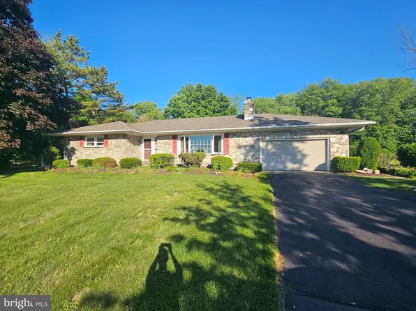 1727 Rickert Rd, Perkasie, PA 18944