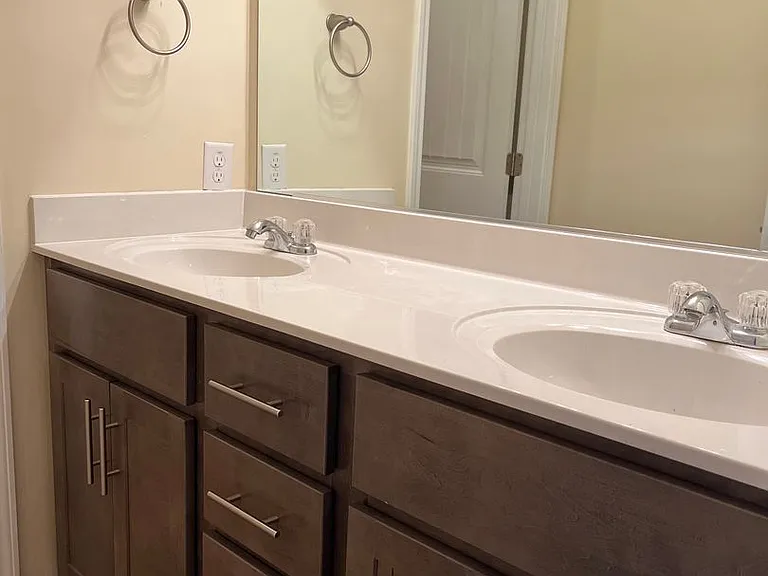 648 Stowe Ct #1 — Photo 18