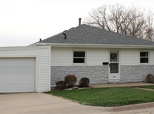 2985 Brunswick St, Dubuque, IA 52001