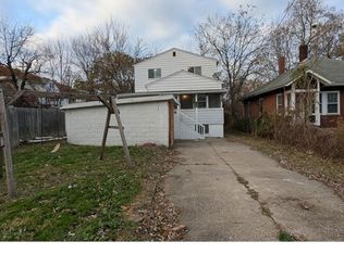 527 Akins Ct, Akron, OH