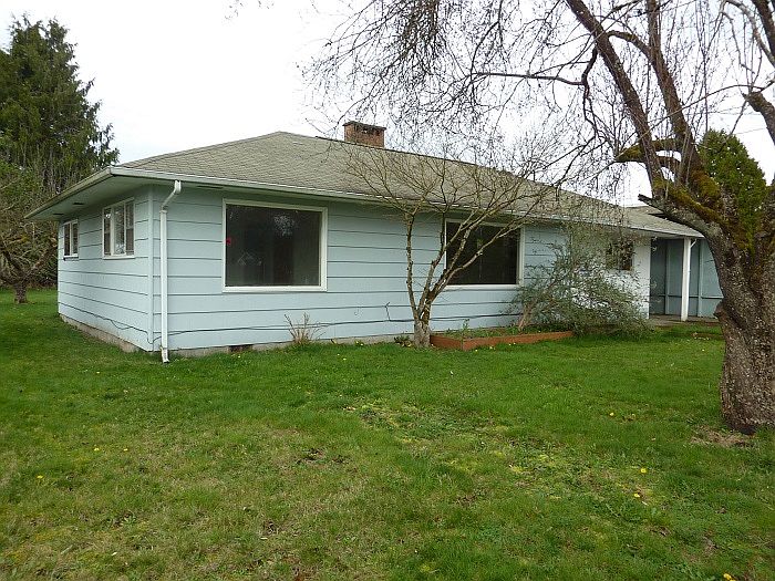 1st image of 103 E Oakview Ave