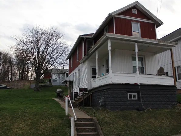215 N 4th St, Clairton, PA 15025