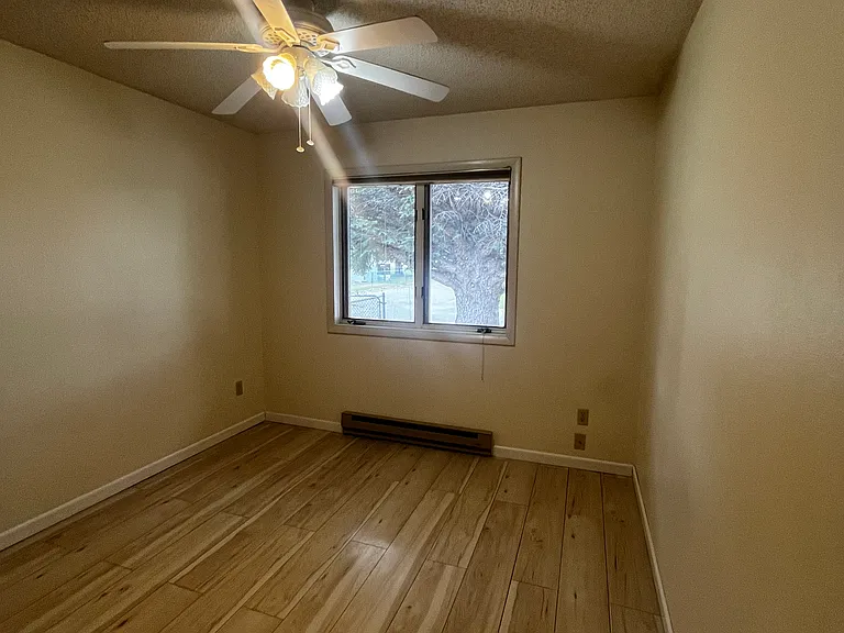 130 Centennial Ln — Photo 32