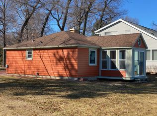 N1398 Shore Dr, Marinette, WI 54143