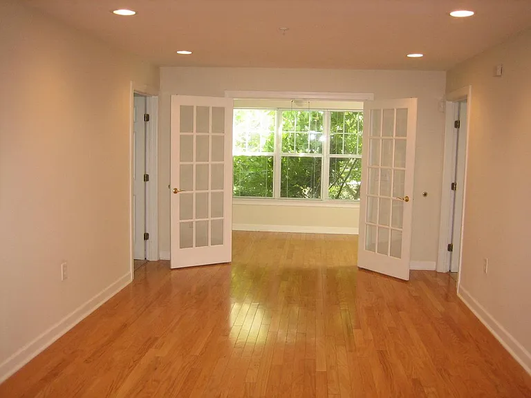 929 Morreene Rd — Photo 16