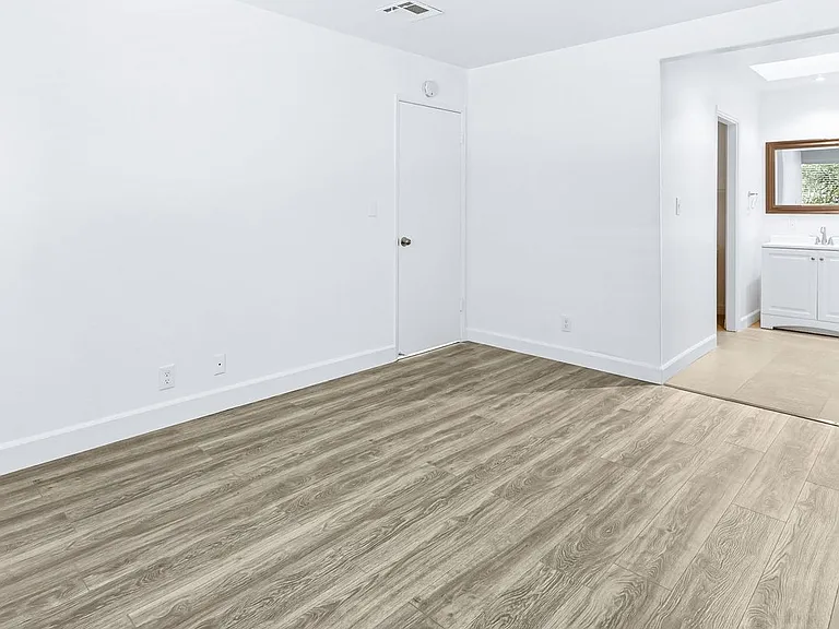55110 Airlane Dr #2A — Photo 10