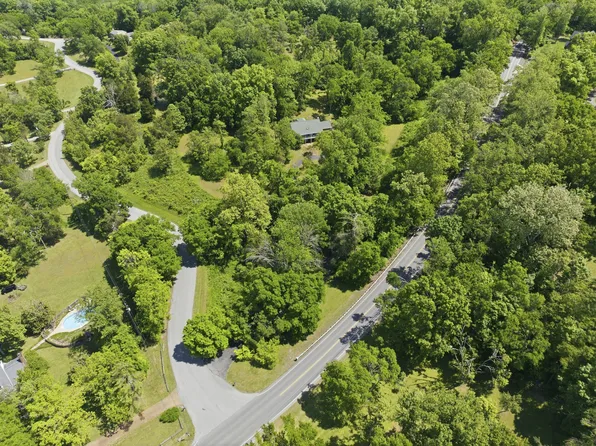 714 Sneed Rd W, Franklin, TN 37069