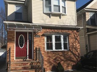 8727 98th St, Woodhaven, NY 11421