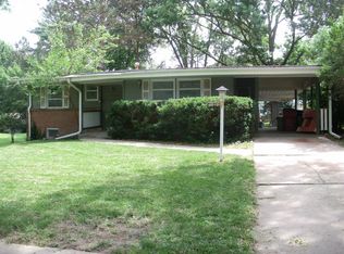 6010 Meadowbrook Ln, Lincoln, NE 68510