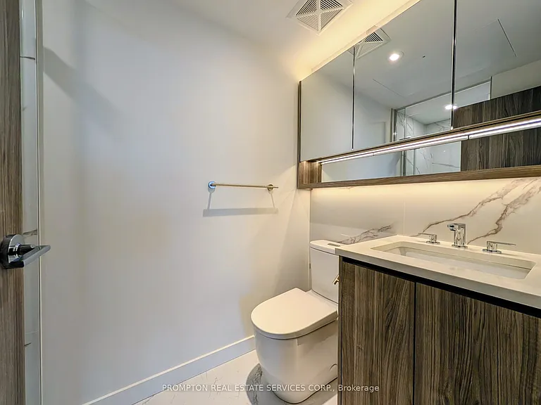 18 Esther Shiner Blvd #653 — Photo 10
