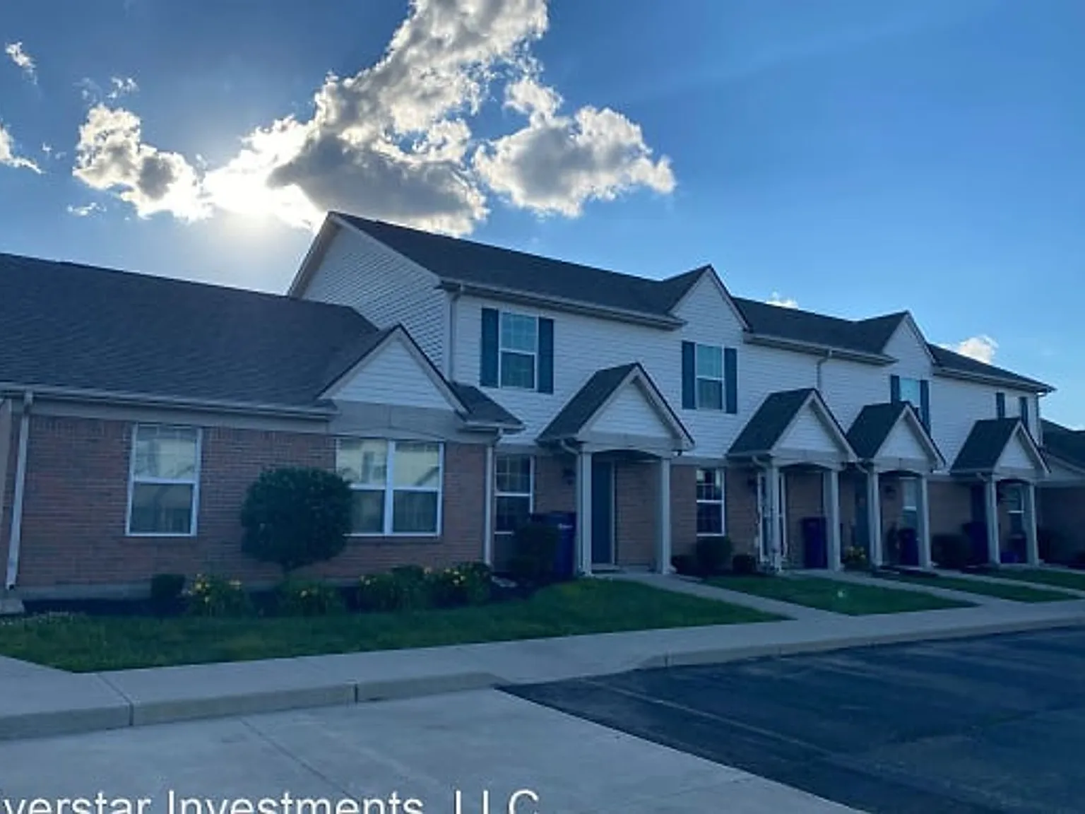 Make your new home at Deerfield Crossing Apartments! — Photo 1