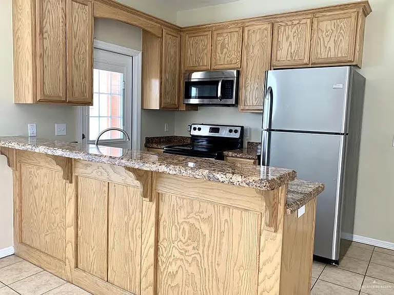 1509 Phoenix St — Photo 7