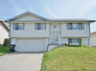 2430 SW 17th St, Lincoln, NE 68522