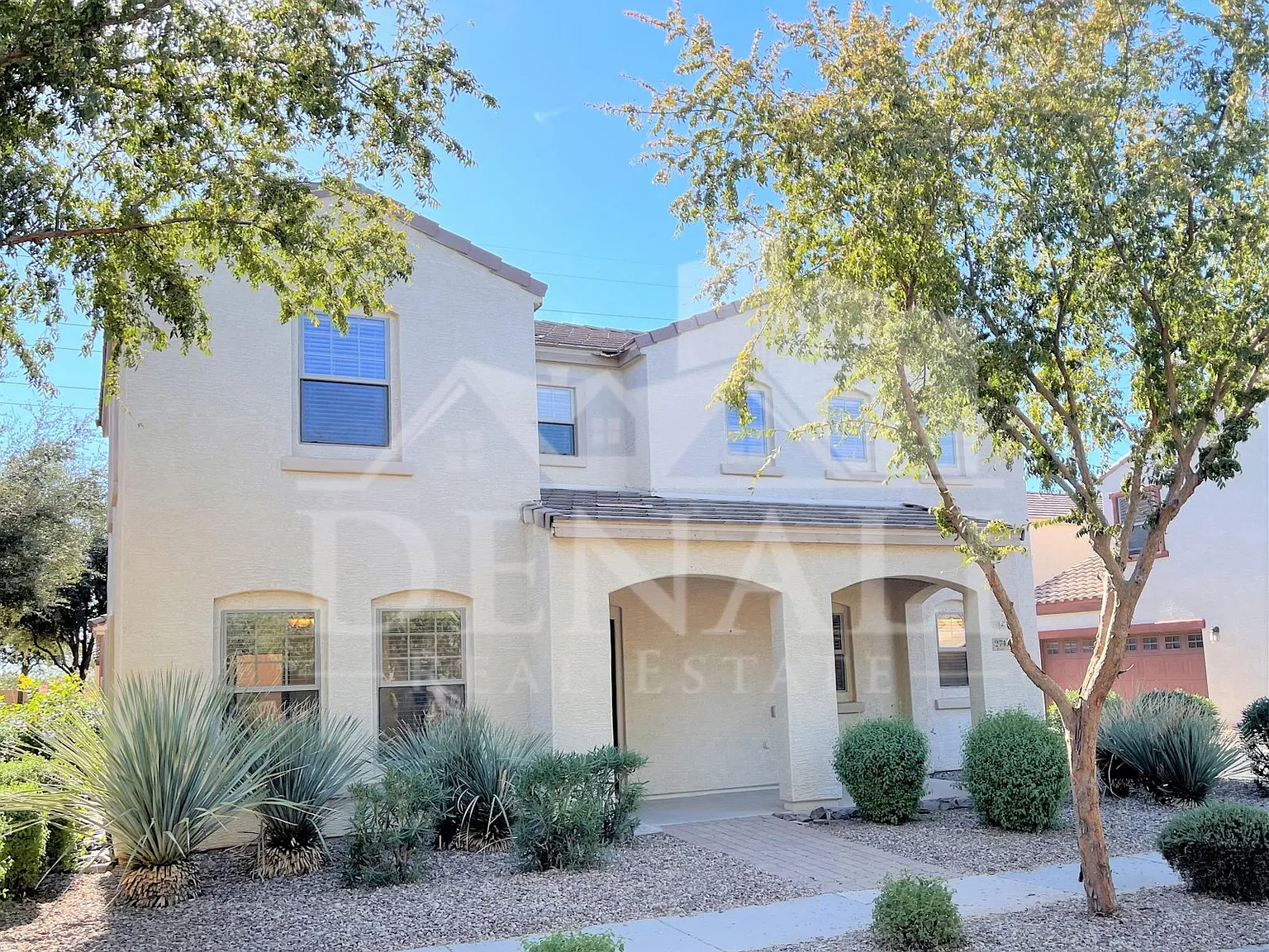 3 bed, 2.5 bath, 1748 sqft, $2,095 — Photo 1