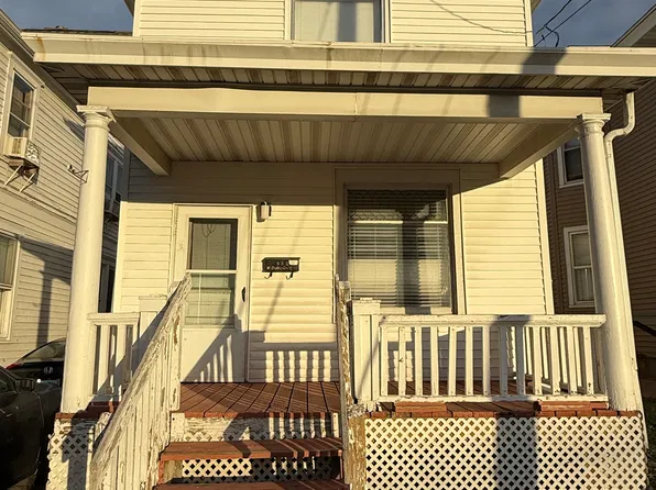 222 N Dubuque St, Iowa City, IA 52245