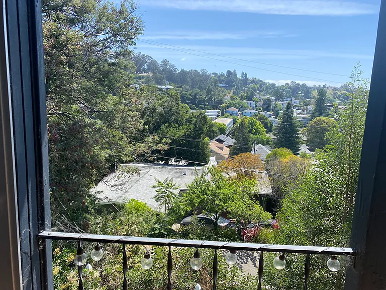 25A Ridge Ave #A — Photo 5