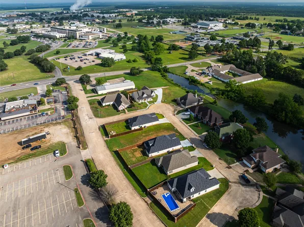 1020 Cannon Pl, Paris, TX 75462