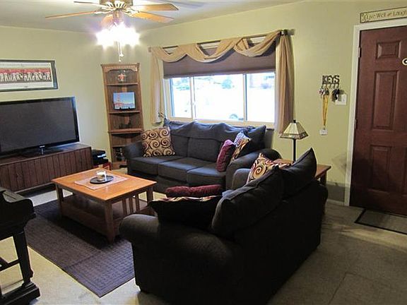 3rd image of 106 W Boitnott Dr