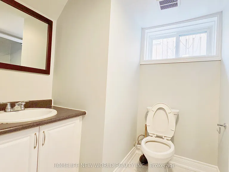 531 Ritson Rd N #1 — Photo 17