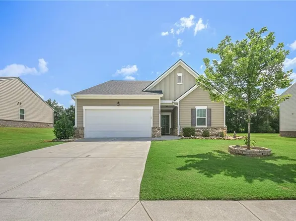 155 Siena Dr NW, Cartersville, GA 30120