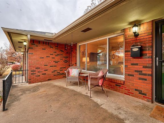 5th image of 2117 Fremont Dr