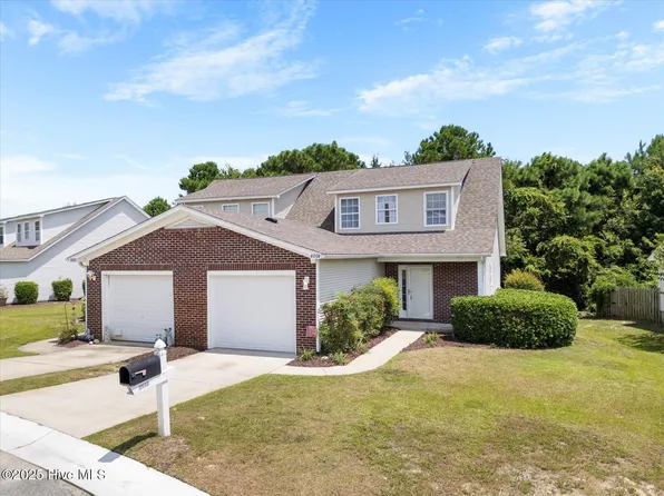 4004 Winds Ridge Drive, Wilmington, NC 28409