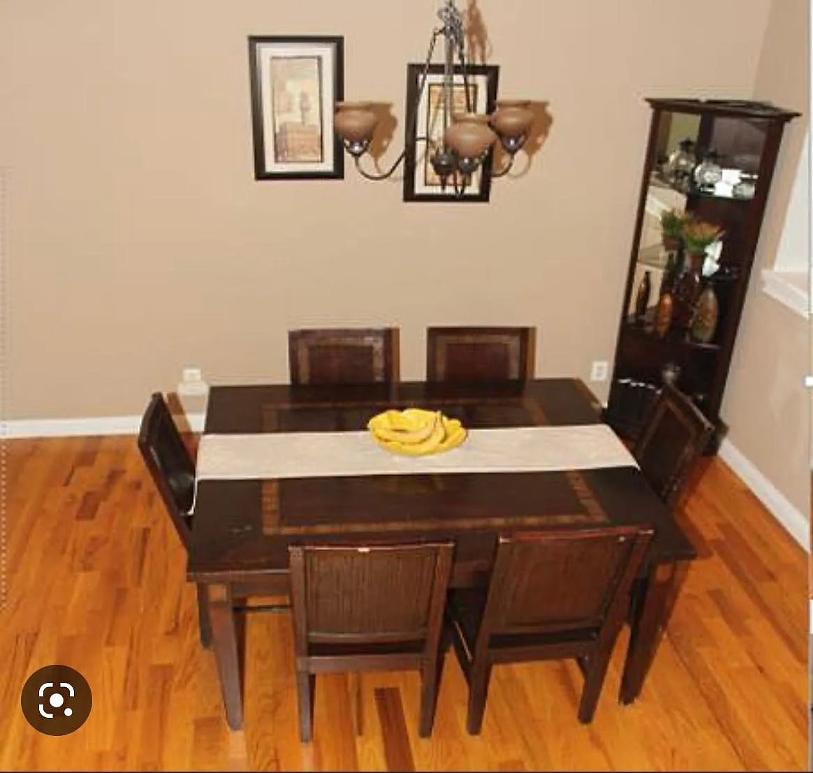 3 bed, 1.5 bath, 2100 sqft, $3,400 — Photo 4