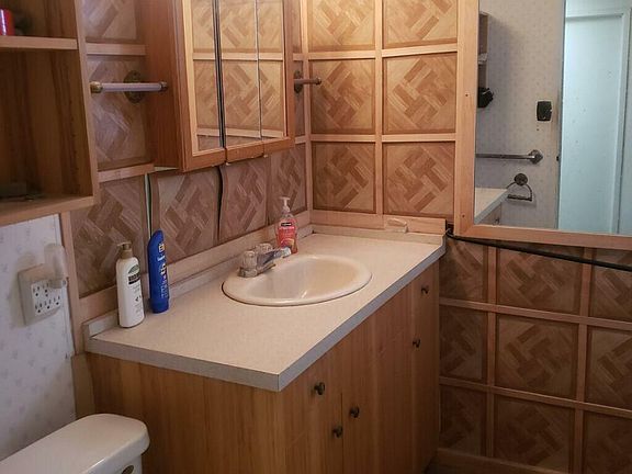 5th image of 80 Zaca St Space 6