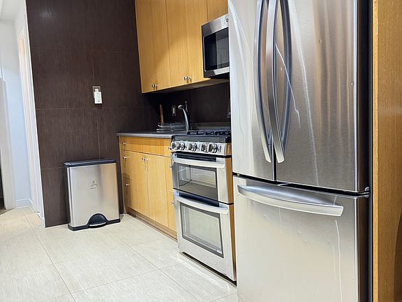 2nd image of 22-24 41st St #1
