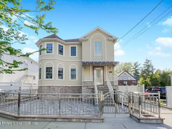 90 Bartlett Ave, Staten Island, NY 10312