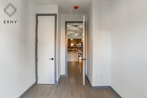 Rented by ERNY LLC | media 20