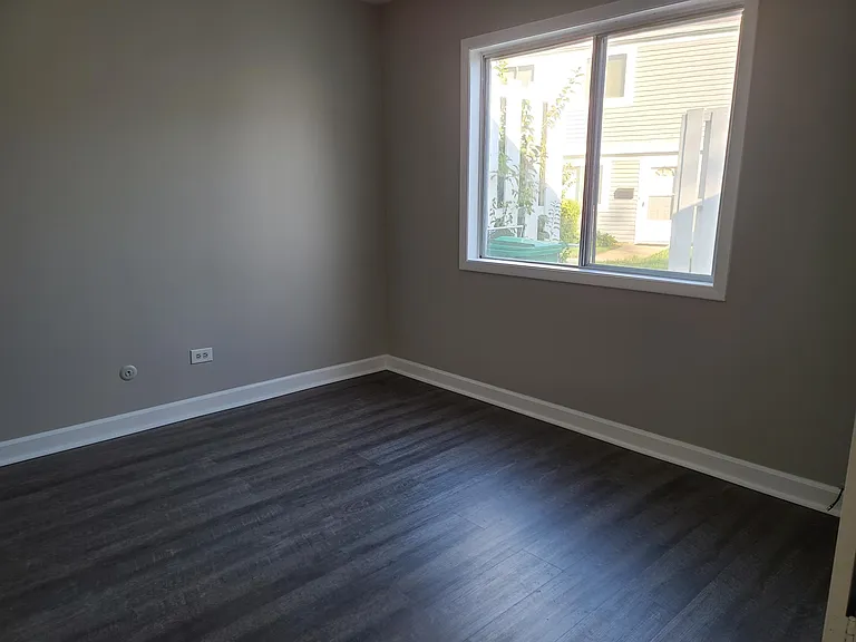 847 Oxford Pl #847 — Photo 6