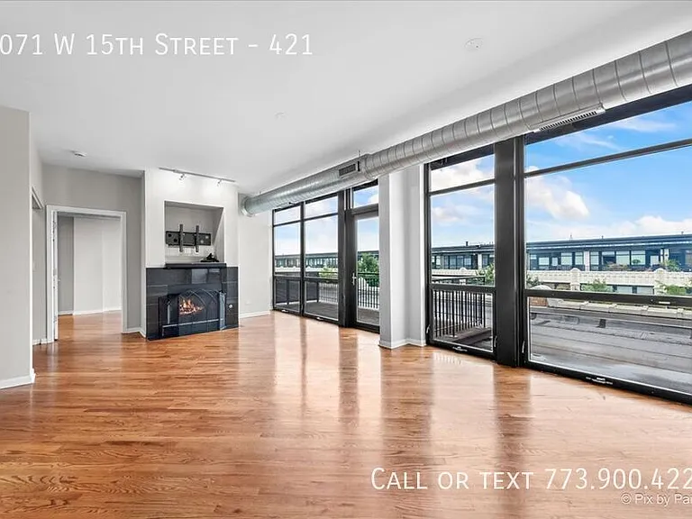 1071 W 15th St #421 — Photo 5