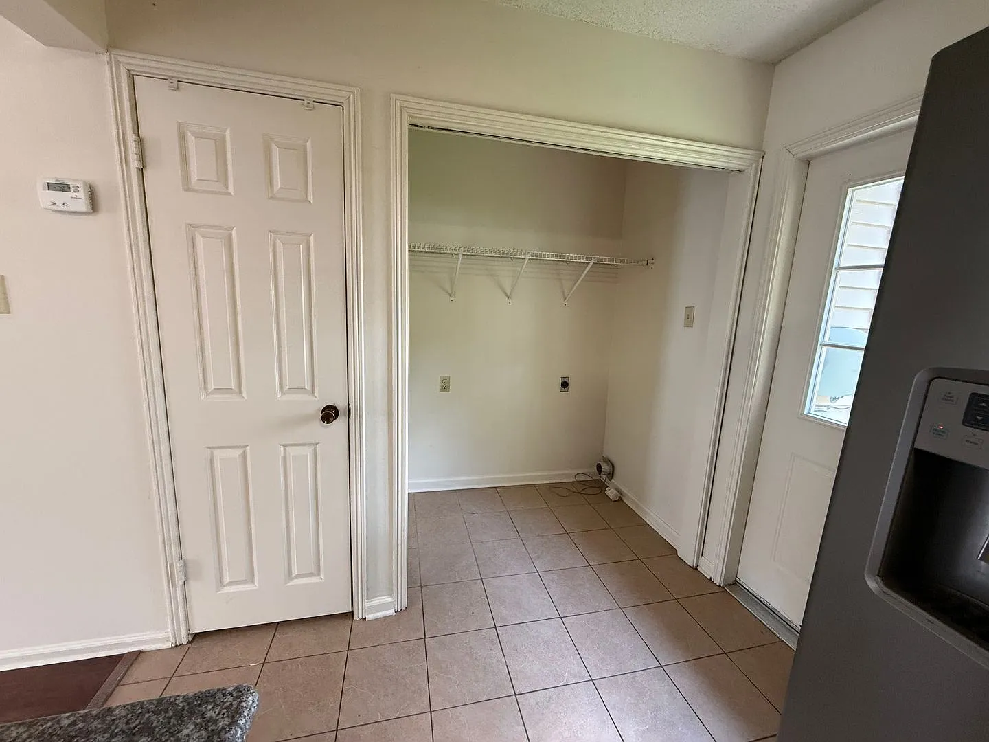 Walk to SLCC & Cajun Field Spacious Lafayette Living! — Photo 4