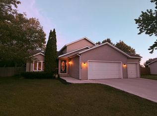 14350 Sandy Dr, Becker, MN 55308