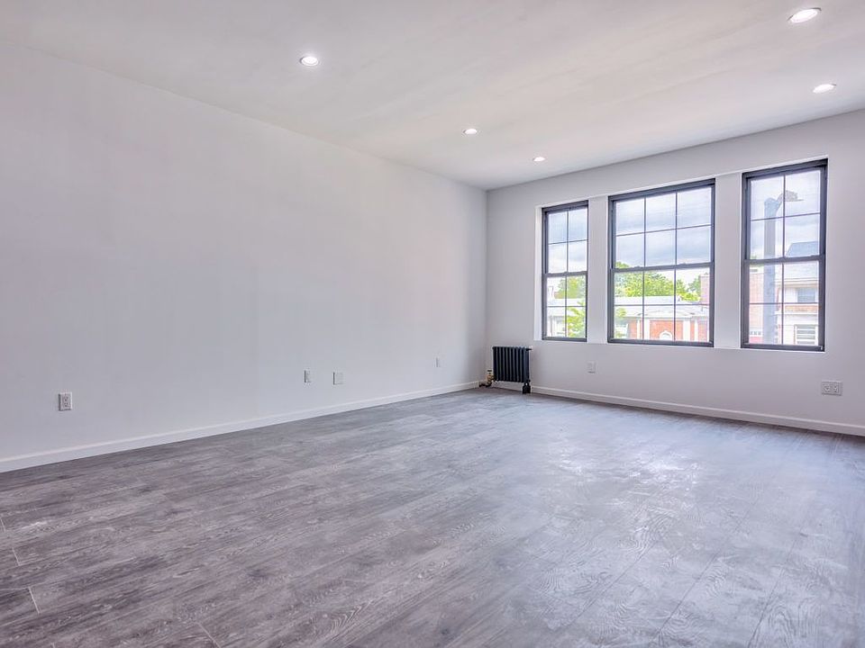 1st image of 11920 Union Tpke APT 3A3