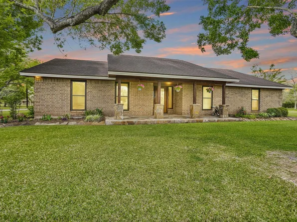 4402 Spears Rd, Manvel, TX 77578