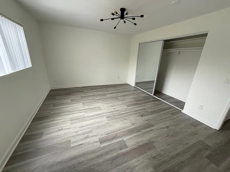 412 N Venice Blvd #B — Photo 15