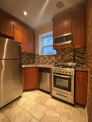 Rented by Compass | media 7