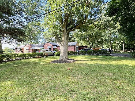 2nd image of 1615 McTaggart Dr