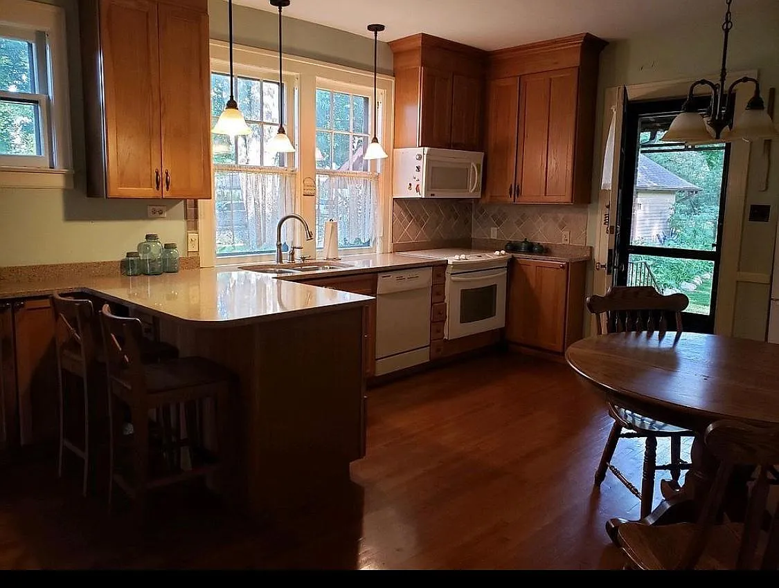 22611 Morley Ave — Photo 4